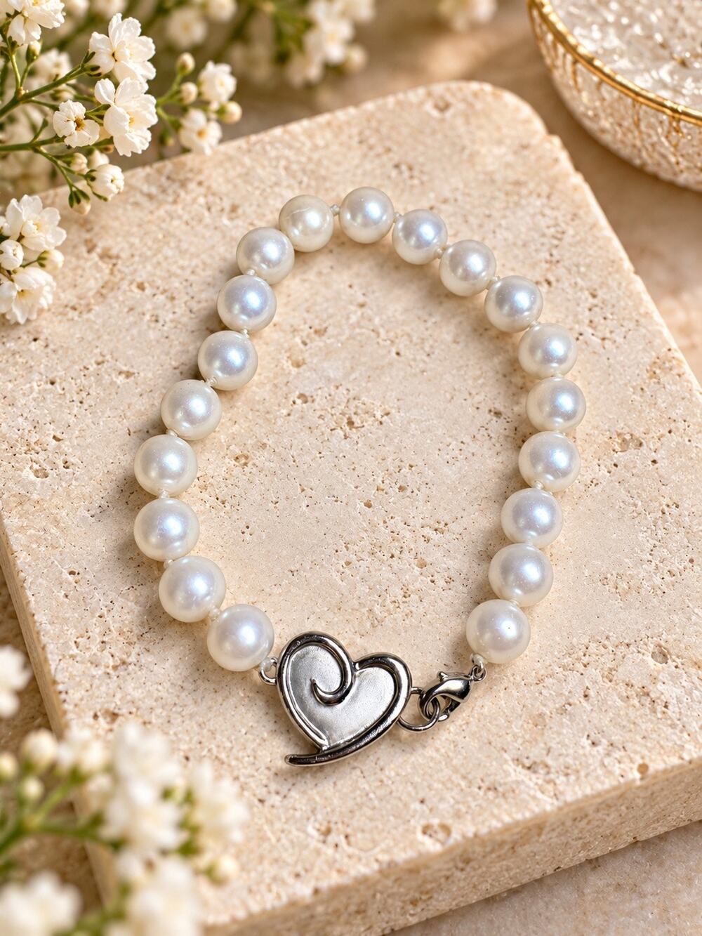 Mary Kay Faux Pearl Bracelet Silver Tone Heart Charm Lobster Clasp Classic